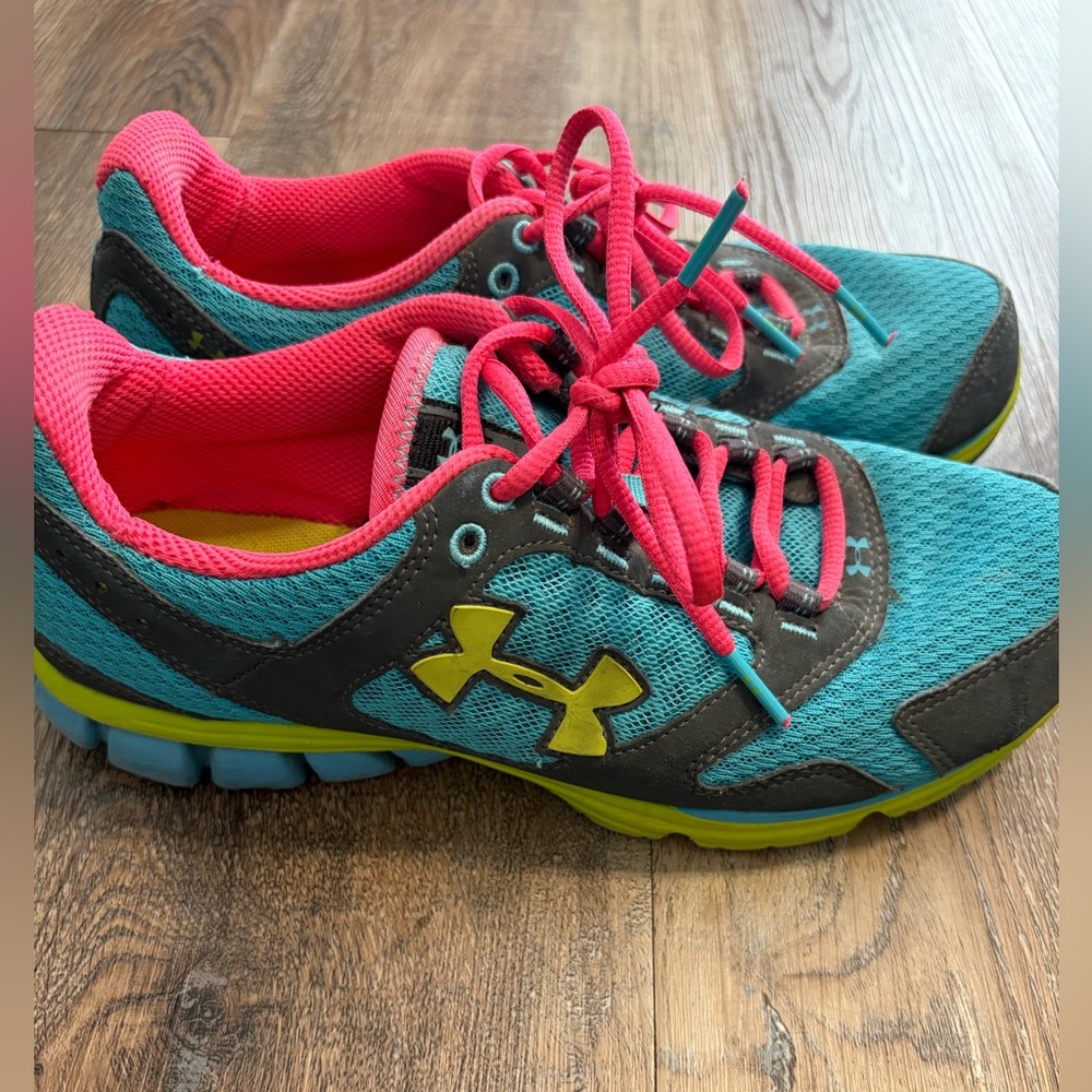 Under Armour Women's Teal and Pink Athletic Shoes
